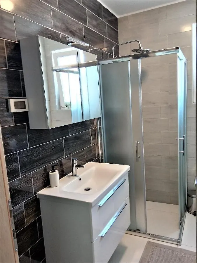 Apartment Ivetka Banjol كرواتيا