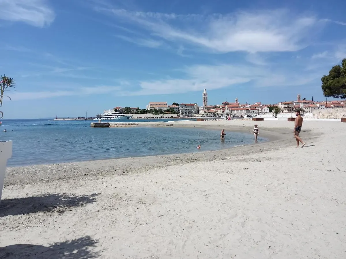 Apartment Ivetka Banjol 0*,  Croatia