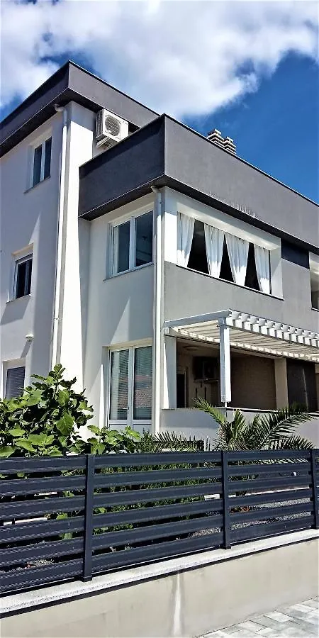 Apartment Ivetka Banjol
